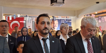 Oyların tamamını alarak başkanlığa seçildi