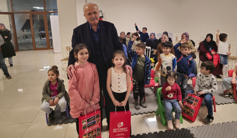 Çocukların ramazan neşesi hediyelerle taçlandı