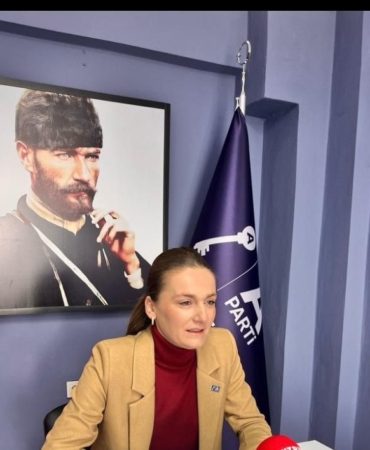 Anahtar Parti'den 8 Mart mesajı: Kadınlar güçlenirse, Türkiye güçlenir!