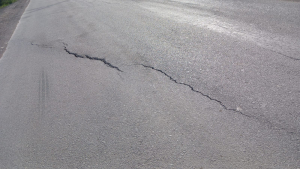 Çatlaklar büyüyor, tehlike artıyor