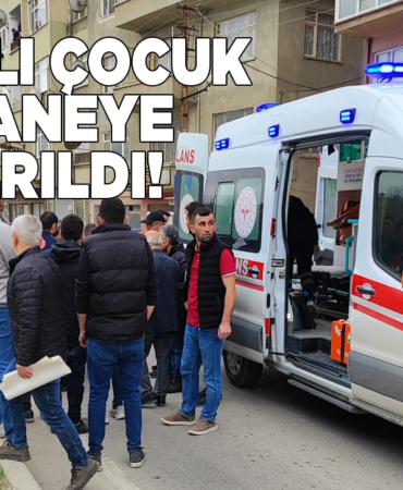 Karşı kaldırıma geçen çocuğa otomobil çarptı