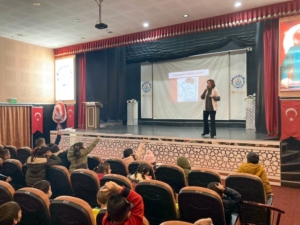 Öğrenciler, ağız ve diş sağlığı konusunda bilgilendirildi