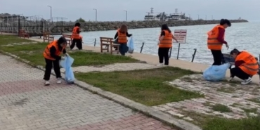 1744896044-60dbf434a3f0534b9e0b