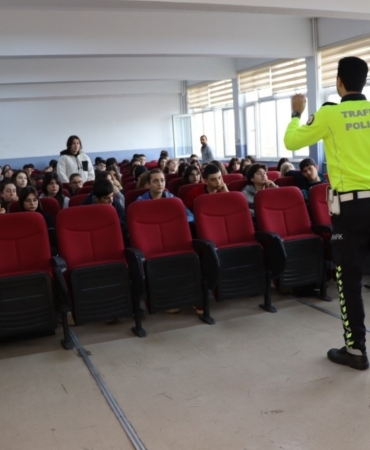 Emniyetten öğrencilere trafik eğitimi