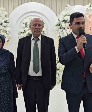 40. evlilik yıl dönümlerini düğünle kutladılar