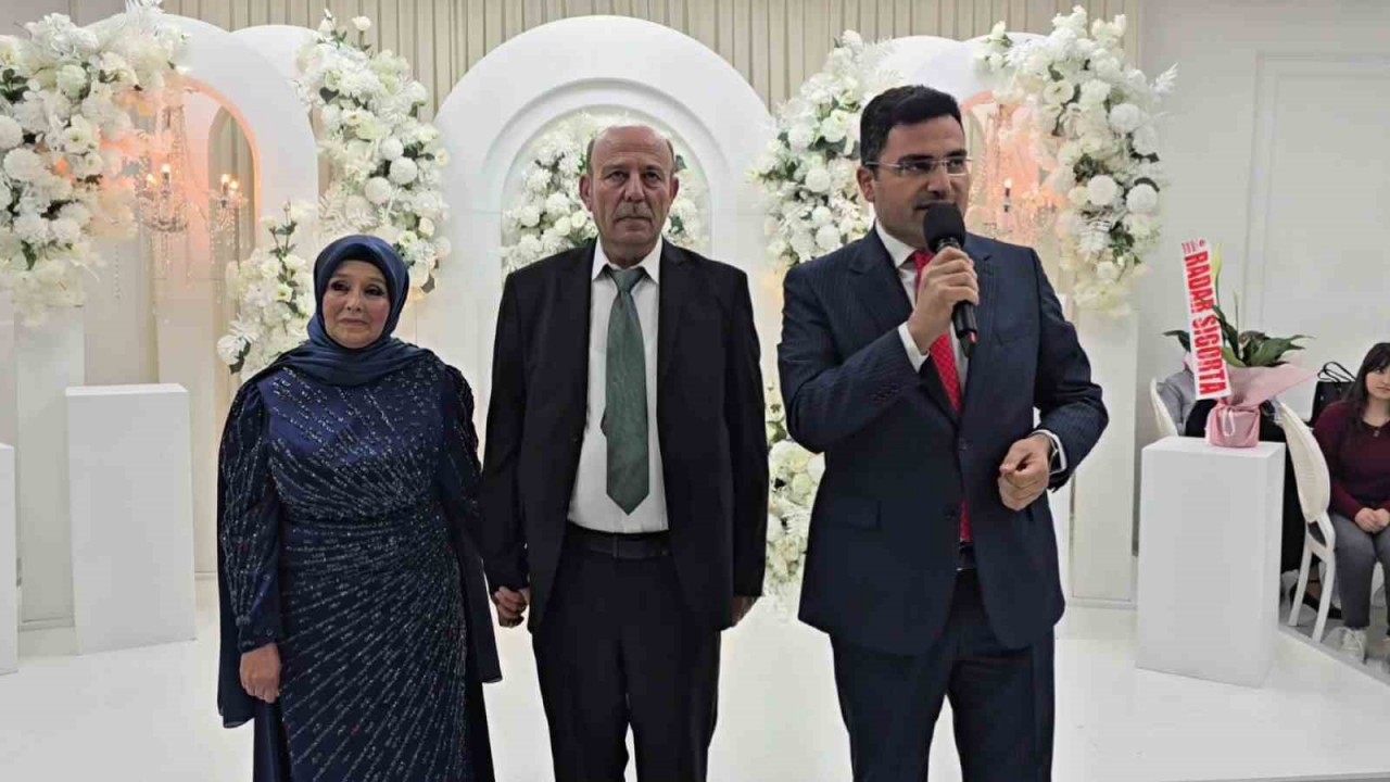 40. evlilik yıl dönümlerini düğünle kutladılar