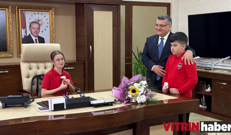 Sinop’ta minik yöneticiler koltuğa oturdu