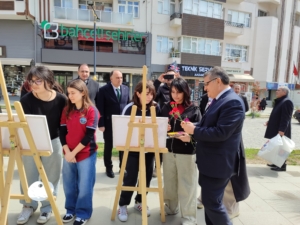 SİNOP’UN TARİHİ, KÜLTÜREL VE DOĞAL GÜZELLİKLERİ RESMEDİLDİ