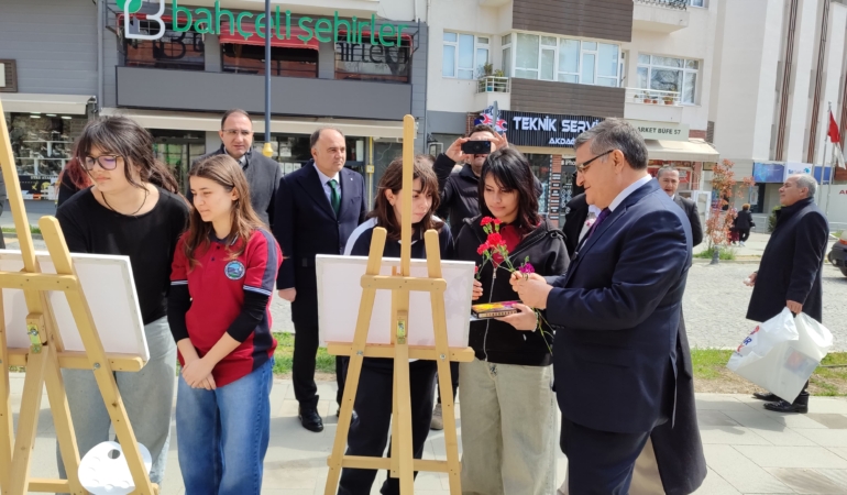 SİNOP’UN TARİHİ, KÜLTÜREL VE DOĞAL GÜZELLİKLERİ RESMEDİLDİ