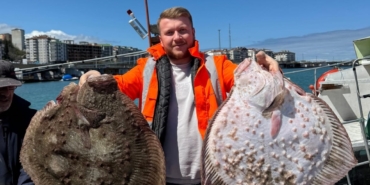 Sinop'ta av sezonunun son gününde kalkan balığı bereketi