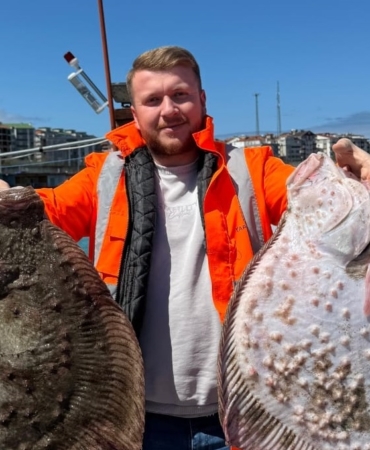 Sinop'ta av sezonunun son gününde kalkan balığı bereketi
