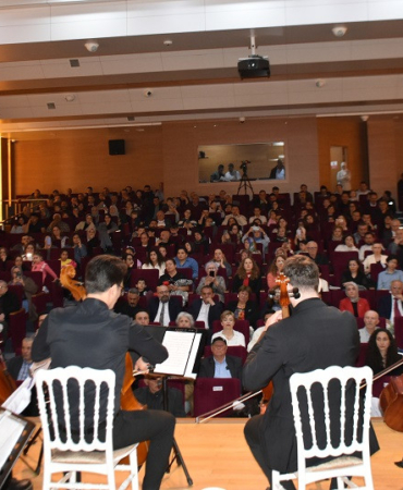 a-a-20250420-37685972-37685968-b-o-y-a-b-a-t-t-a-s-i-n-a-s-i-c-i-l-d-e-n-a-n-m-a-k-o-n-s-e-r-i-d-u-z-e-n-l-e-n-d-i