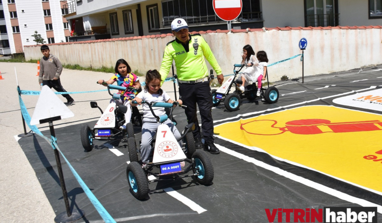 a-a-20250424-37736802-37736799-b-o-y-a-b-a-t-t-a-o-g-r-e-n-c-i-l-e-r-m-o-b-i-l-t-r-a-f-i-k-e-g-i-t-i-m-t-i-r-i-n-d-a-t-r-a-f-i-k-k-u-r-a-l-l-a-r-i-n-i-o-g-r-e-n-d-i