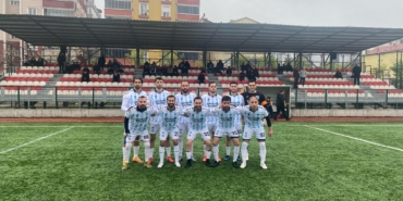 Türkeli Spor, Erfelek Spor'u 3-0 mağlup ederek liderliğini sürdürdü