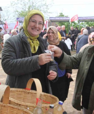 ata-tohumlarinin-gelecege-aktarilmasi-icin-senlik-yapildi