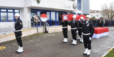 SİNOP'TA KALP KRİZİ GEÇİREN POLİS MEMURU HAYATINI KAYBETTİ