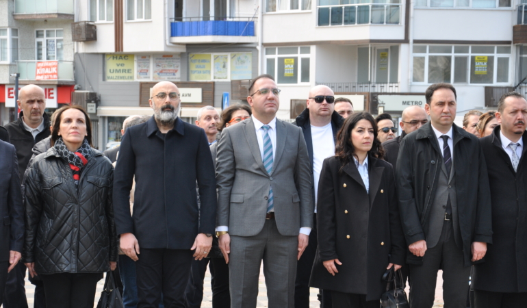 Sinop’ta Turizm Haftası çelenk sunma ile başladı