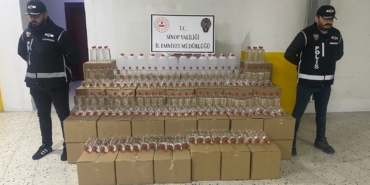 SİNOP’TA BİN 300 LİTRE SAHTE ALKOL ELE GEÇİRİLDİ