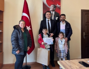 En çok kitap okuyan öğrenciler ödüllendirildi