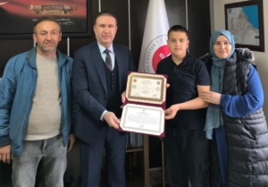 Gerze'de yeni hafızlar belgelerini aldı