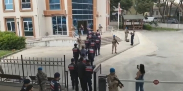 İZMİR'DE JANDARMADAN NEFES KESEN OPERASYON: SİLAHLI SUÇ ÖRGÜTÜ ÇÖKERTİLDİ