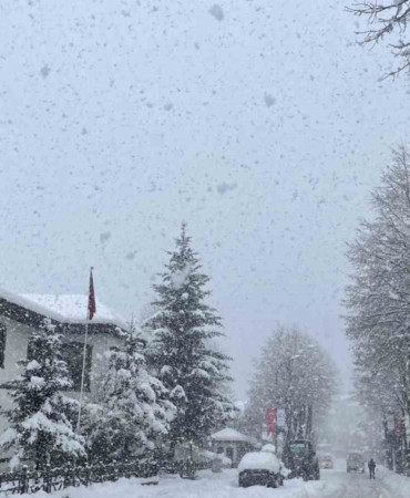 Kastamonu’da kar nedeniyle 181 köy yolu ulaşıma kapandı