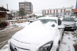 Kastamonu'nun yüksek kesimlerinde kar yağdı