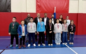 Masa tenisi ve atletizm yarışmaları düzenlendi