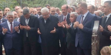 MHP’nin Kurucusu Türkeş mezarı başında anıldı