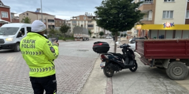 motosiklet-devrildi-surucu-yaralandi