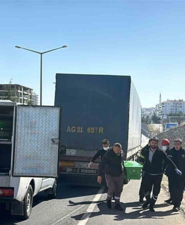 Motosiklet ile tırın çarpıştığı kazada 1 kişi öldü