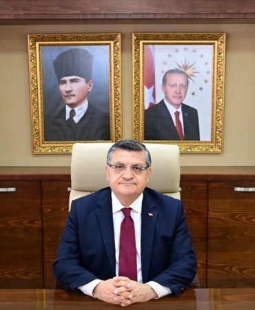 Vali Özarslan, AA'nın kuruluşunun 105. yılını kutladı