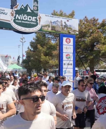 nigdede-yari-maratonu-tamamlandi