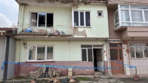 Ocakta unutulan yemek 2 çocuğun canına mal oldu