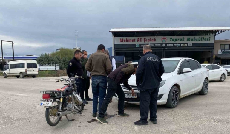 Otomobil ile motosiklet çarpıştı: 2 yaralı