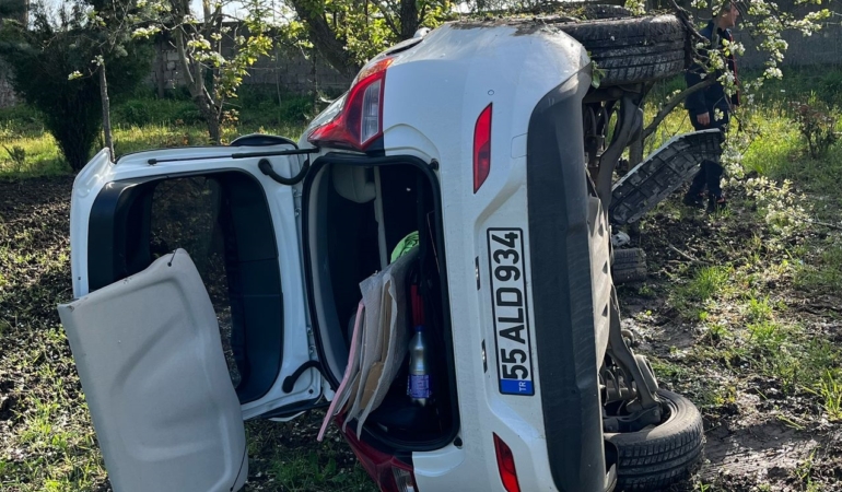 Samsun’da devrilen otomobilin sürücüsü bulunamadı