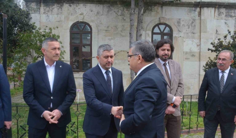 Sinop protokolü bayramlaştı