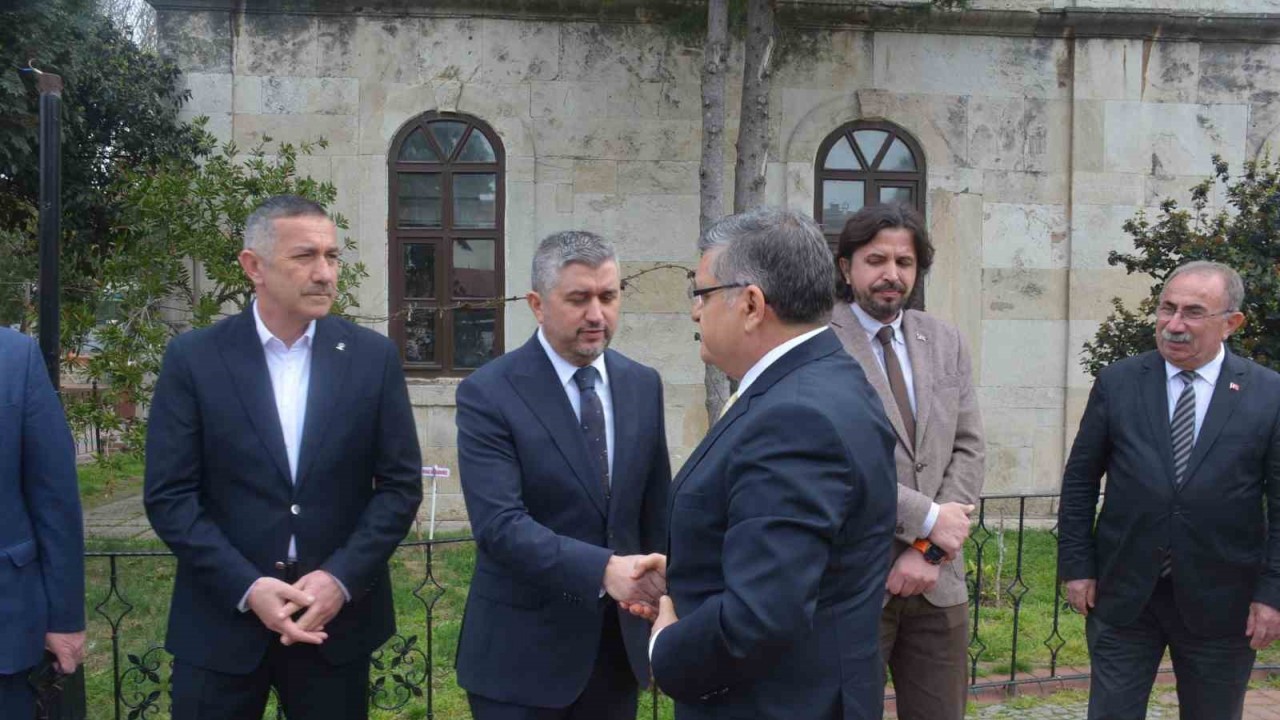 Sinop protokolü bayramlaştı