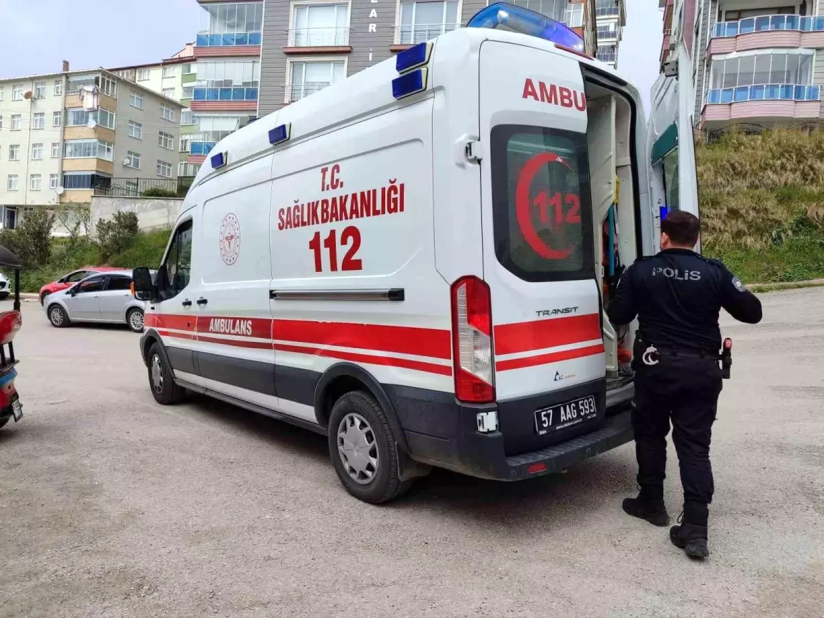 Sinop'ta Trafik Kazası: 2 Yaralı
