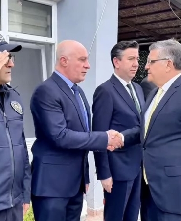 Sinop Valisi Özarslan’dan polis ve jandarmaya bayram ziyareti