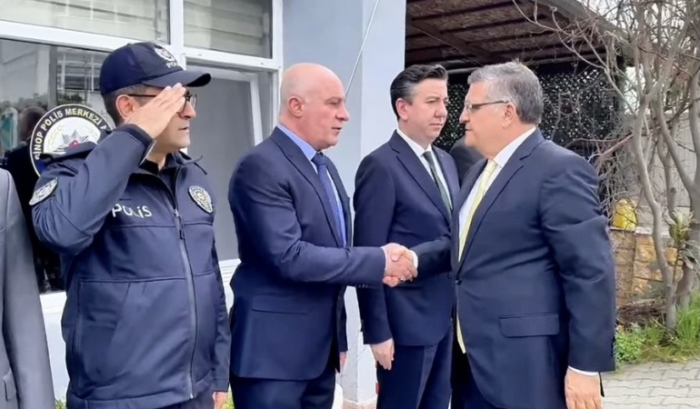 Sinop Valisi Özarslan’dan polis ve jandarmaya bayram ziyareti