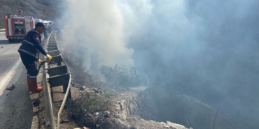 Sinop'ta bariyere çarpan otomobildeki 4 kişi yaralandı