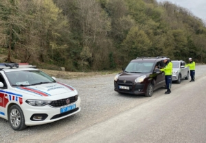 Sinop'ta 2 bin 601 sürücüye para cezası uygulandı