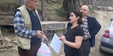 Sinop'ta kaçak avlanan kalkan balıkları vatandaşa dağıtıldı