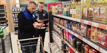 Zabıta ekiplerinden etiket denetimi