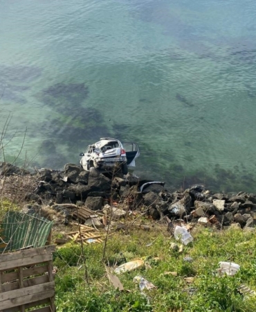 Sinop'ta otomobilin uçuruma devrildiği kazada sürücü yara almadı