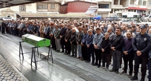 Sinop'ta vefat eden Kıbrıs gazisi toprağa verildi