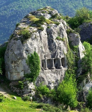 Sinop’un tarihi ve doğal zenginlikleri göz dolduruyor