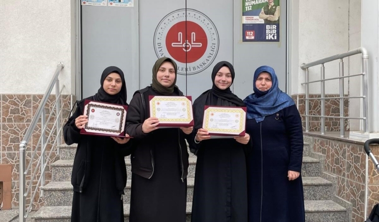 Suffe Kur’an Kursu ilk hafızlarını mezun etti