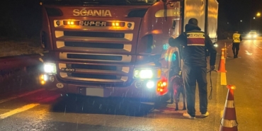 Tır dorsesinde yurt dışına kaçmaya çalışanlar yakalandı